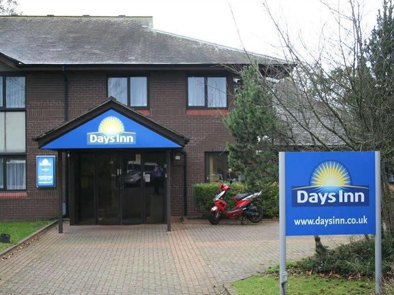 Days Inn Taunton Εξωτερικό φωτογραφία